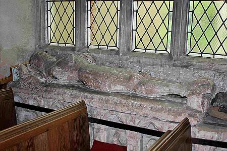 Kingkerswell - Tomb Detail
